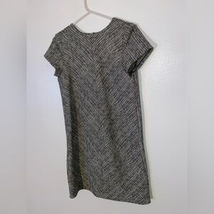 Zara Basic Collection Shift Dress Black White Feather Geometric Design Size SM